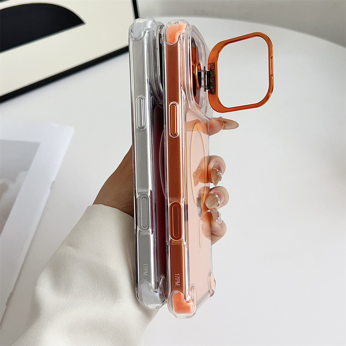 غطاء هاتف مغناطيسي شفاف لآيفون - مراجعة Magnetic Charging Stand وسعره